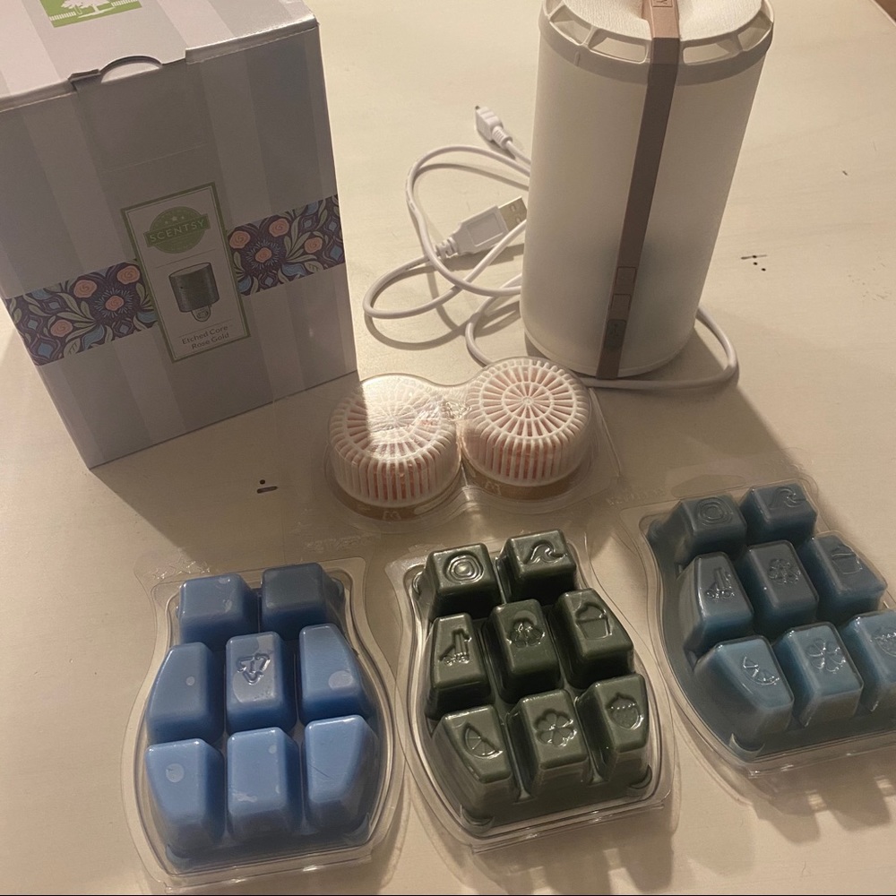 SCENTSY | Bundle! Wax melts/wax warmer, cordless diffuser